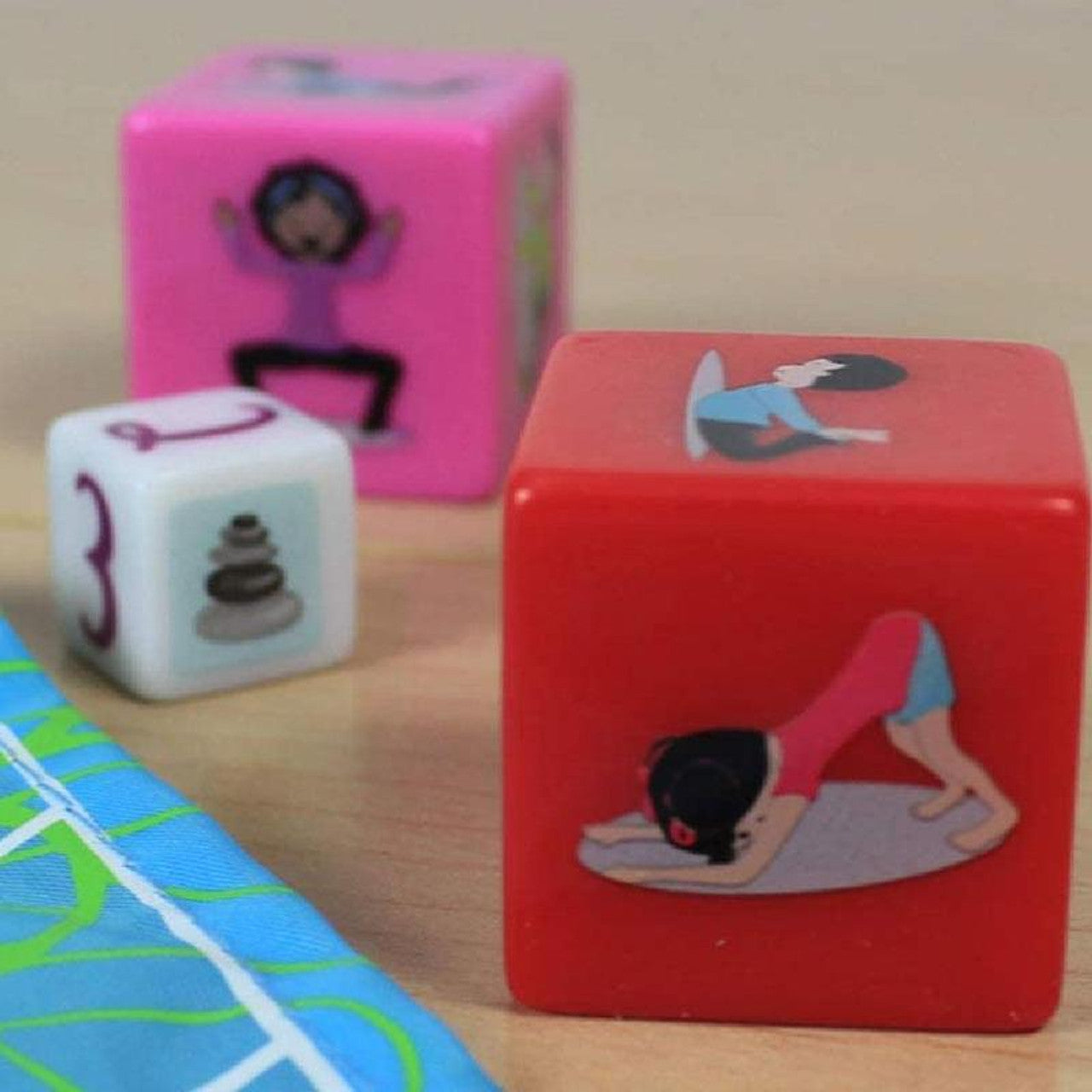 ThinkFun Yoga Dice