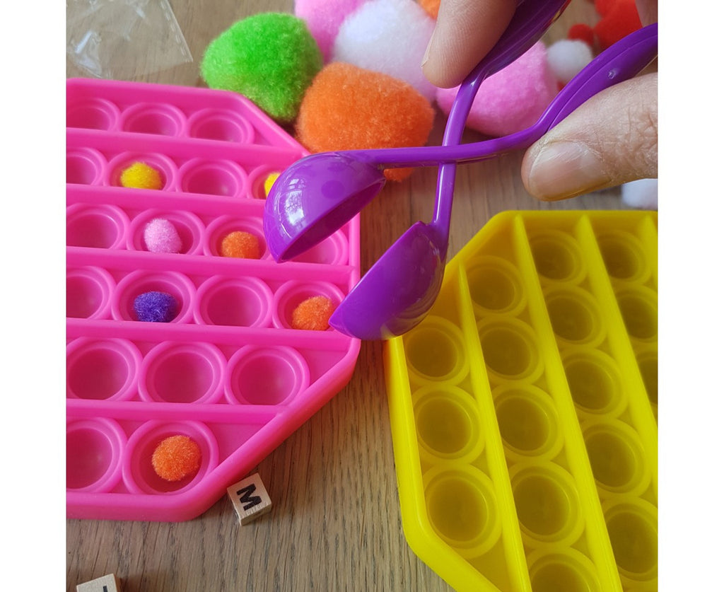 Squeezy Tweezers